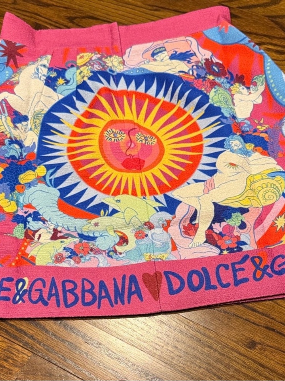 Dolce & Gabbana Pink and White Logo-Trim Dress Detail